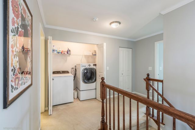 28 E Moseley Road, Palatine, IL 60074