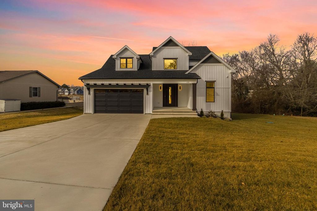 438 DELAWARE AVE, Millsboro, DE 19966