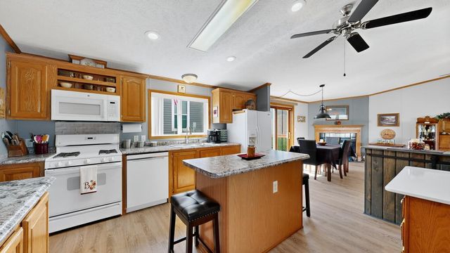 506 Peony Street SE, Rochester, MN 55904