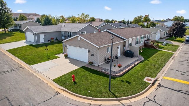 506 Peony Street SE, Rochester, MN 55904