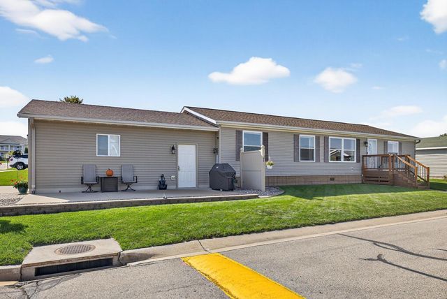 506 Peony Street SE, Rochester, MN 55904