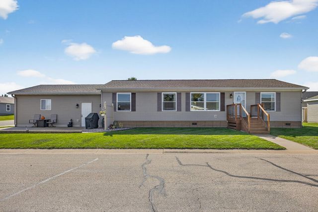 506 Peony Street SE, Rochester, MN 55904