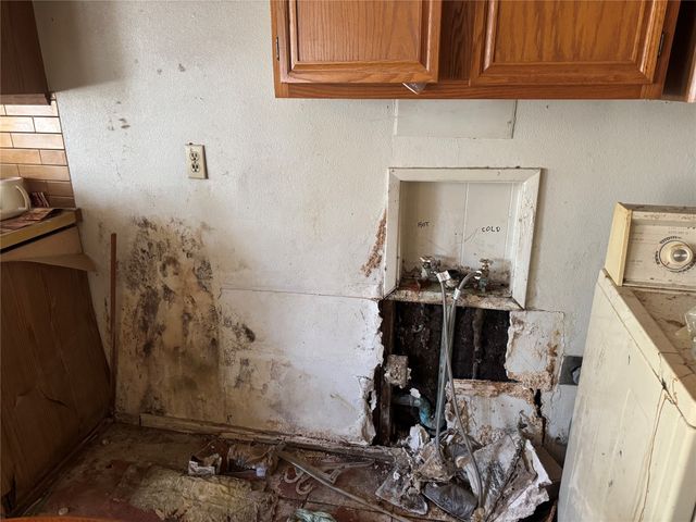 926 Key Colony Drive, Garland, TX 75043