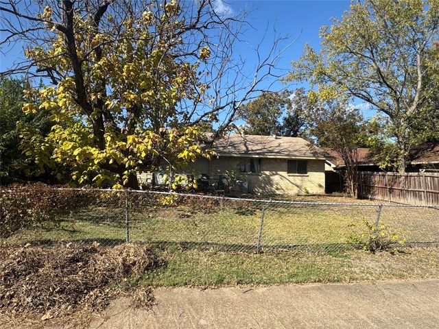 926 Key Colony Drive, Garland, TX 75043