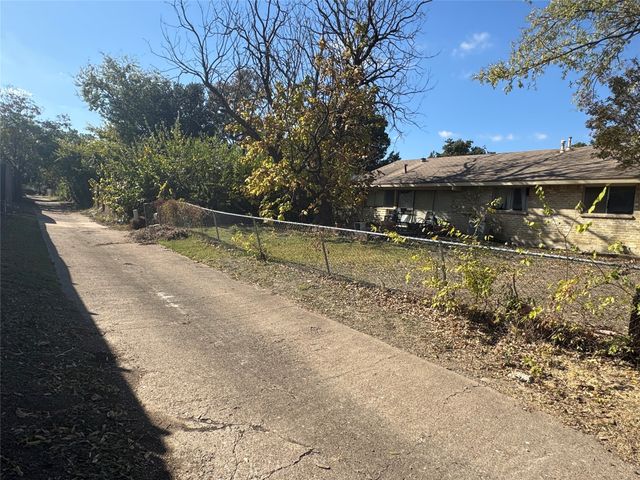 926 Key Colony Drive, Garland, TX 75043