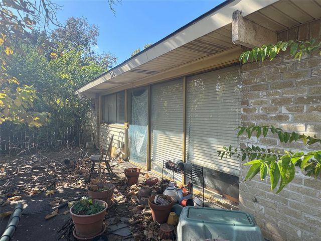 926 Key Colony Drive, Garland, TX 75043