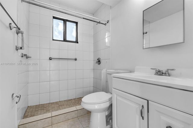 130 SW 31st Ct 2, Miami, FL 33135