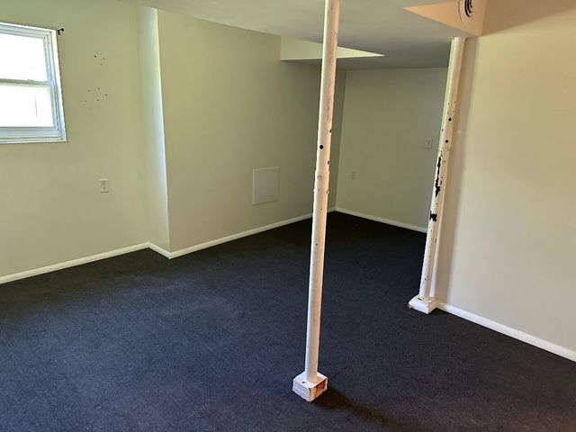 23 Virginia Dr, Lincoln Boro, PA 15133