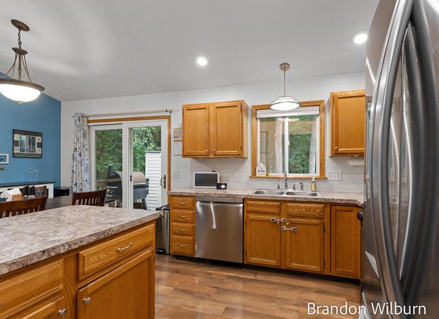 938 Kusterer Drive NW, Grand Rapids, MI 49534