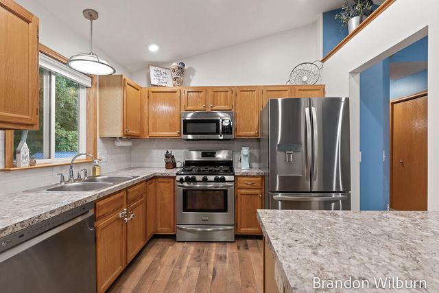 938 Kusterer Drive NW, Grand Rapids, MI 49534