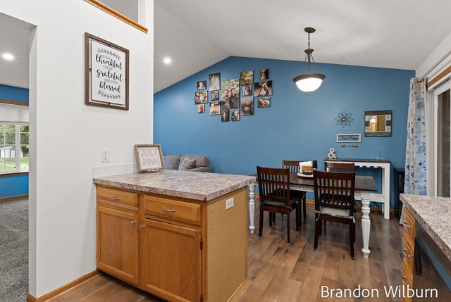 938 Kusterer Drive NW, Grand Rapids, MI 49534