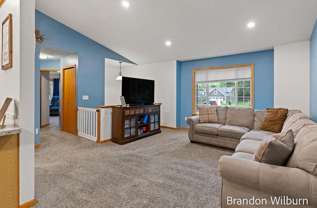 938 Kusterer Drive NW, Grand Rapids, MI 49534