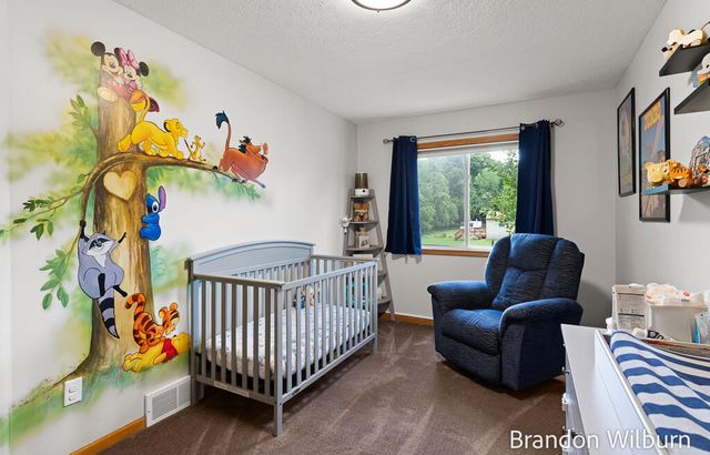938 Kusterer Drive NW, Grand Rapids, MI 49534