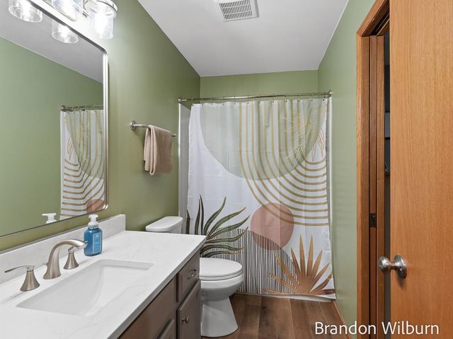 938 Kusterer Drive NW, Grand Rapids, MI 49534