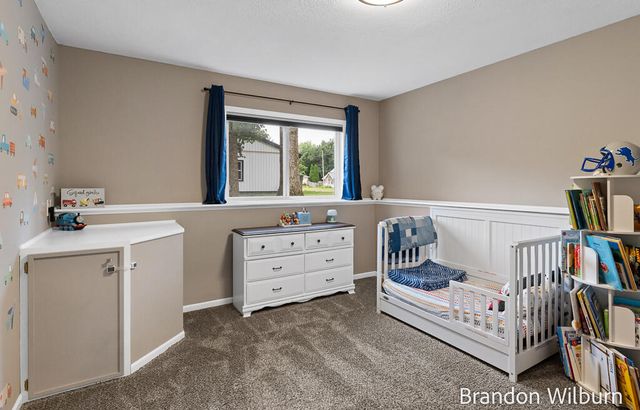 938 Kusterer Drive NW, Grand Rapids, MI 49534