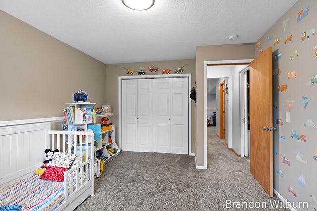 938 Kusterer Drive NW, Grand Rapids, MI 49534