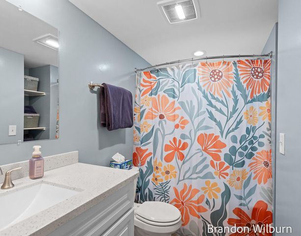 938 Kusterer Drive NW, Grand Rapids, MI 49534