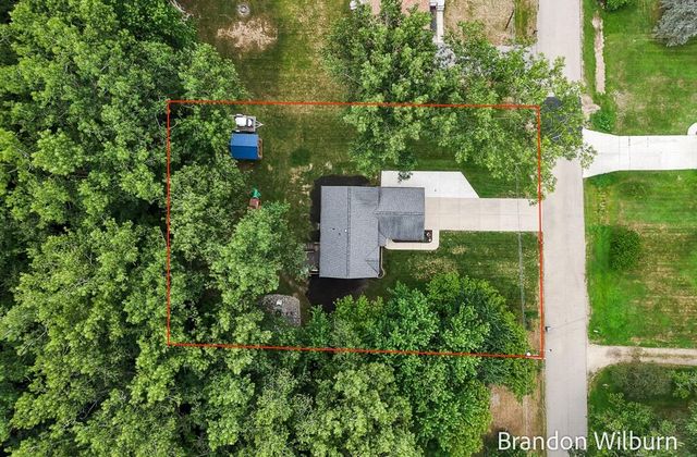 938 Kusterer Drive NW, Grand Rapids, MI 49534