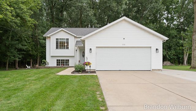 938 Kusterer Drive NW, Grand Rapids, MI 49534