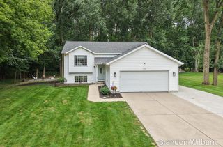 938 Kusterer Drive NW, Grand Rapids, MI 49534