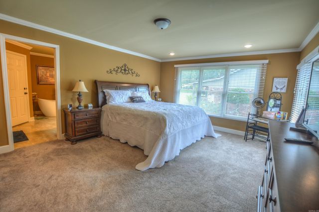 105 Waters Edge Cove, Hot Springs, AR 71901