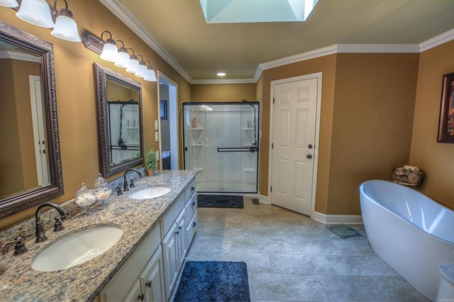 105 Waters Edge Cove, Hot Springs, AR 71901
