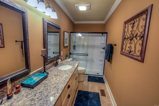 105 Waters Edge Cove, Hot Springs, AR 71901