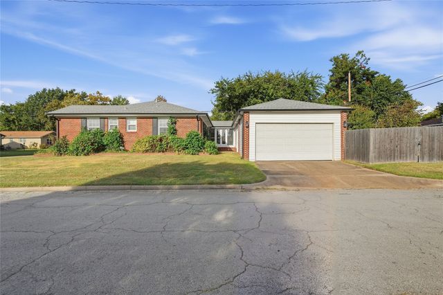 5763 E 24th Street, Tulsa, OK 74114