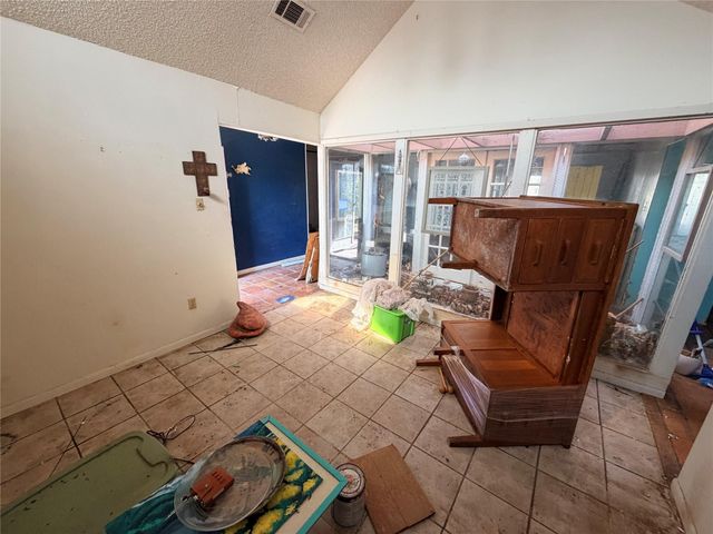 3400 Coachlight Lane, Baytown, TX 77521