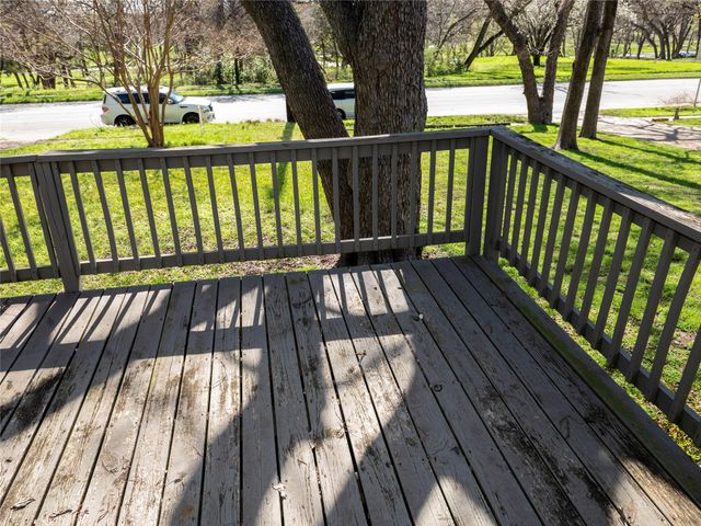 6815 E Grand Avenue, Dallas, TX 75223