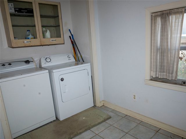 6815 E Grand Avenue, Dallas, TX 75223