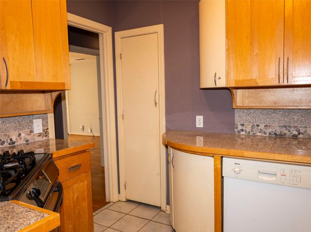 6815 E Grand Avenue, Dallas, TX 75223