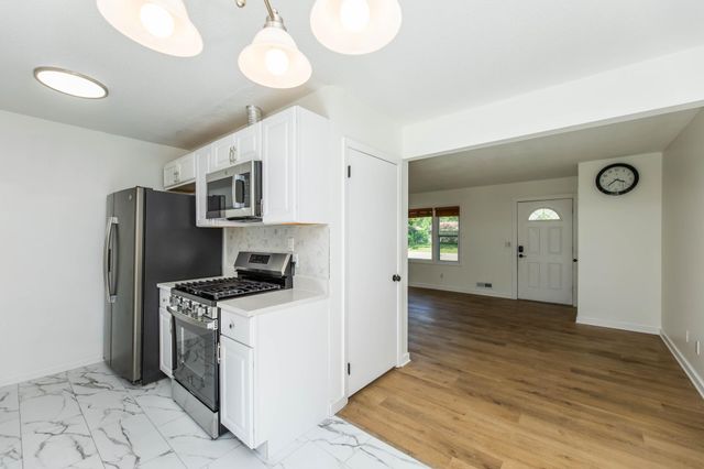8034 Jackson Street NE, Spring Lake Park, MN 55432