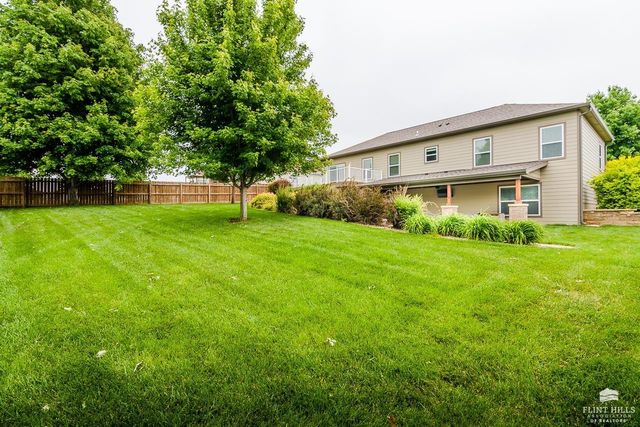 1104 East Park Grove, Manhattan, KS 66503