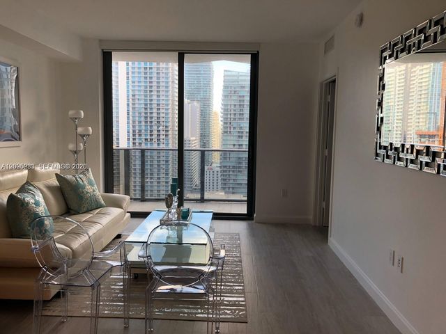 55 SW 9th St 2604, Miami, FL 33130