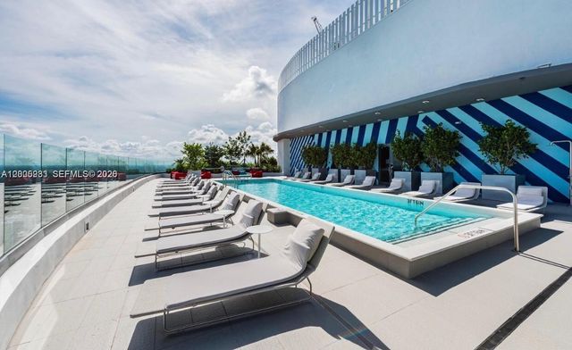 55 SW 9th St 2604, Miami, FL 33130