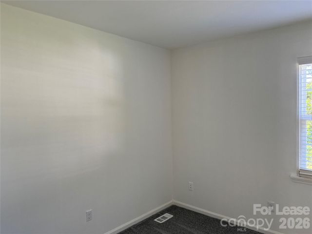 8526 Castle Pine Court 2, Charlotte, NC 28226
