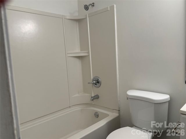 8526 Castle Pine Court 2, Charlotte, NC 28226