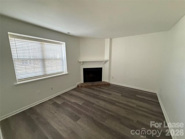 8526 Castle Pine Court 2, Charlotte, NC 28226