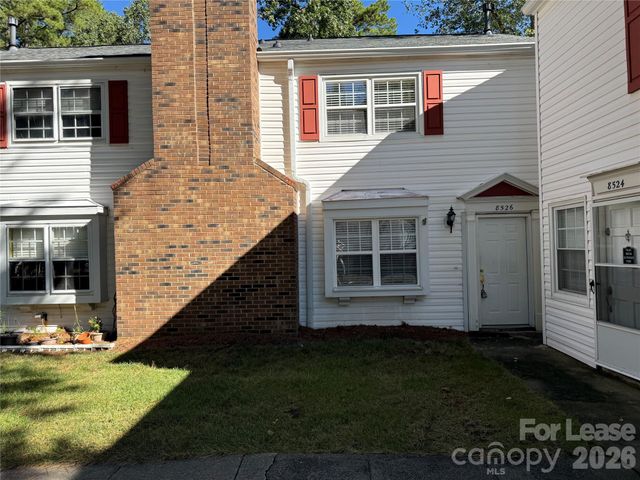 8526 Castle Pine Court 2, Charlotte, NC 28226