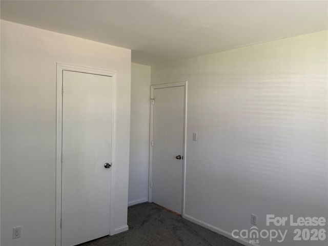 8526 Castle Pine Court 2, Charlotte, NC 28226