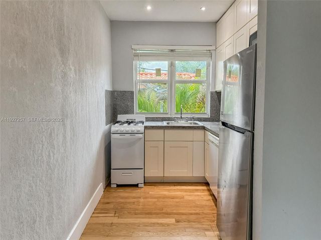 315 W 28th St 14, Miami Beach, FL 33140