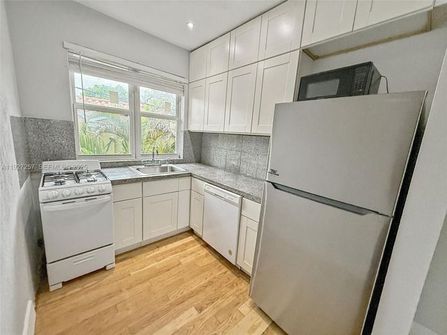 315 W 28th St 14, Miami Beach, FL 33140