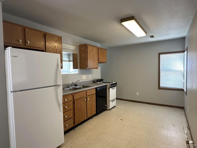 1218 1220 N 11th, Manhattan, KS 66502