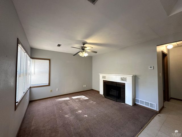 1218 1220 N 11th, Manhattan, KS 66502