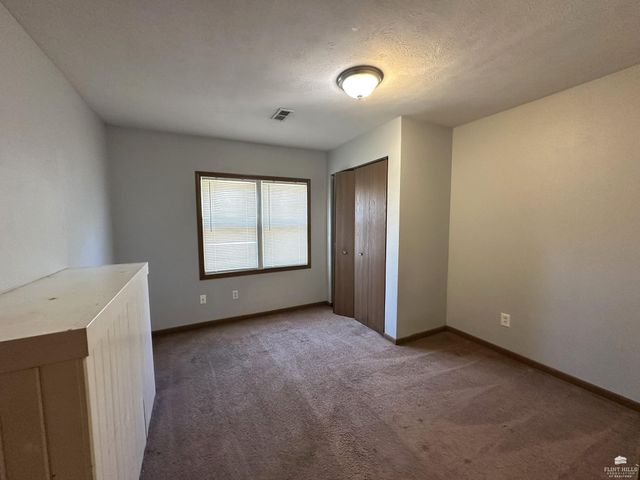 1218 1220 N 11th, Manhattan, KS 66502