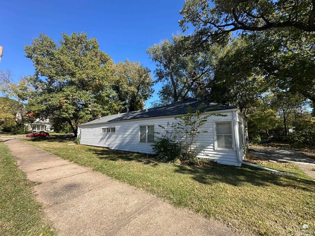 1218 1220 N 11th, Manhattan, KS 66502