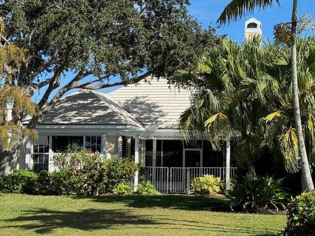 4775 Saint James Avenue, Vero Beach, FL 32967