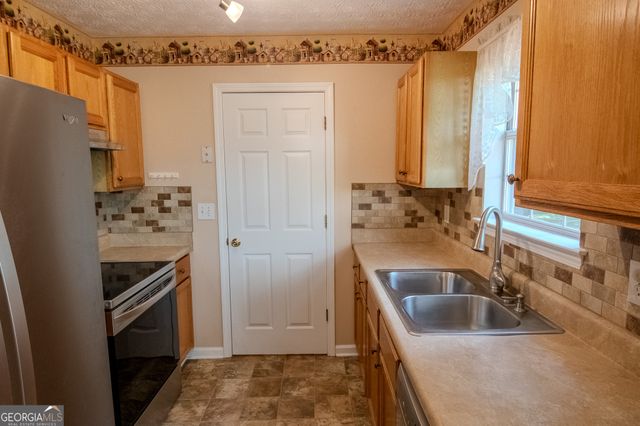 198 Brenda Ellen Drive, Newnan, GA 30265