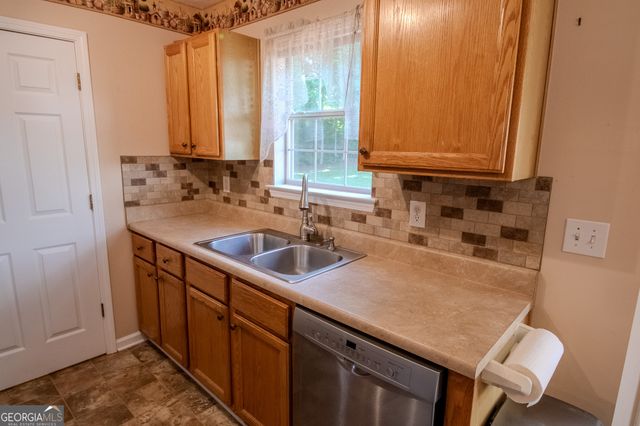 198 Brenda Ellen Drive, Newnan, GA 30265